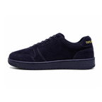 Frost Wolf — Deep Navy & Cream White