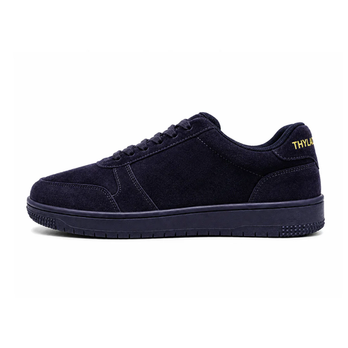 Frost Wolf — Deep Navy & Cream White