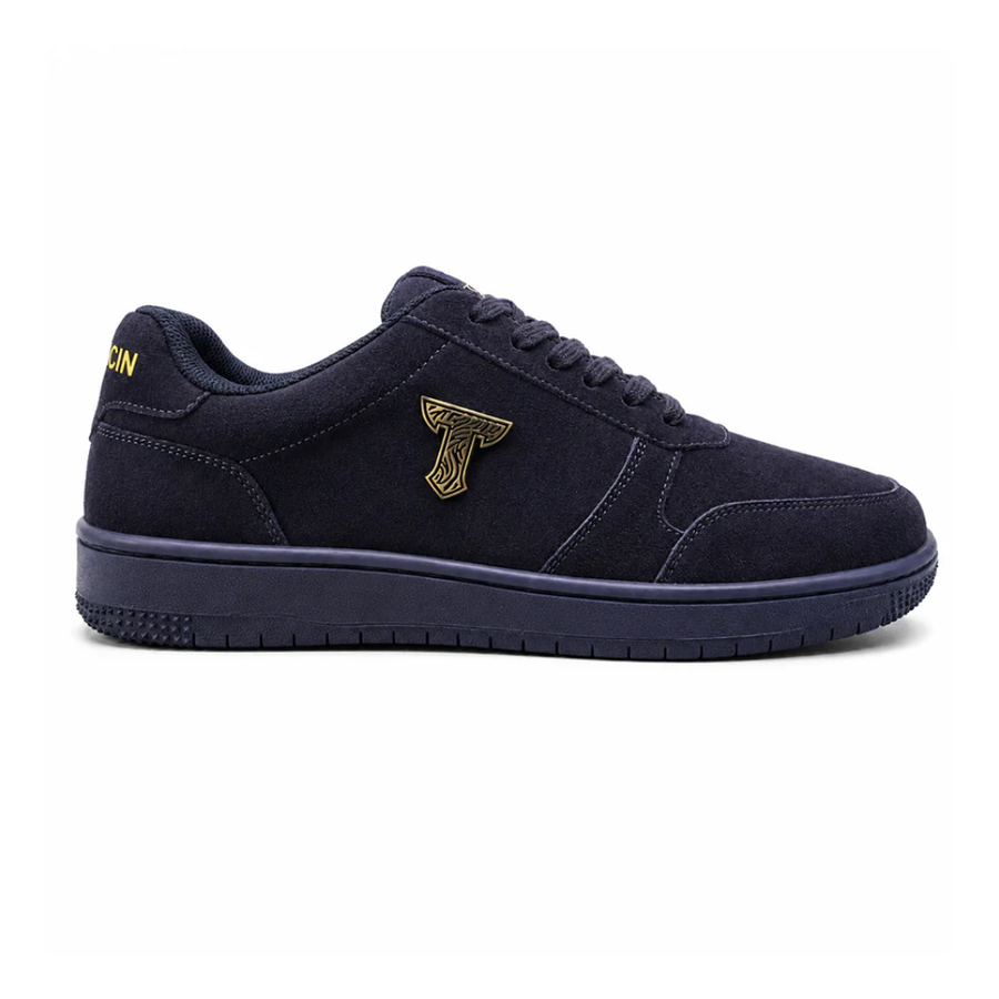 Frost Wolf — Deep Navy & Cream White