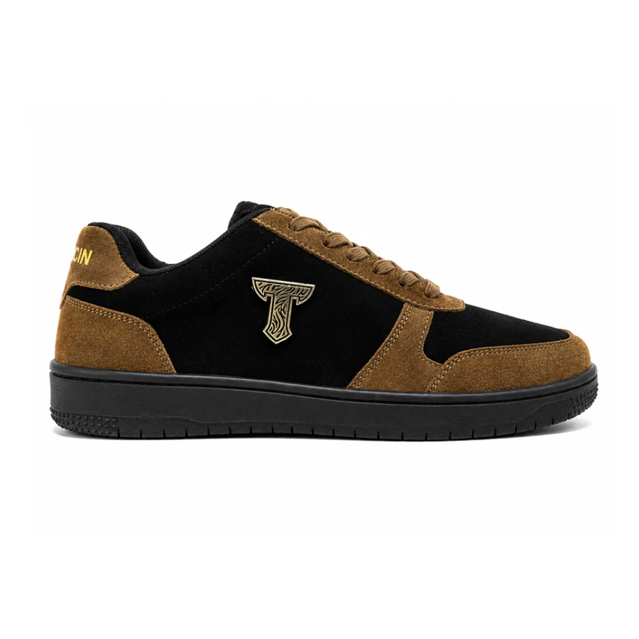 Woodland Fox — Matte Black & Warm Cream